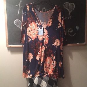 NWT size medium tunic top from a local boutique